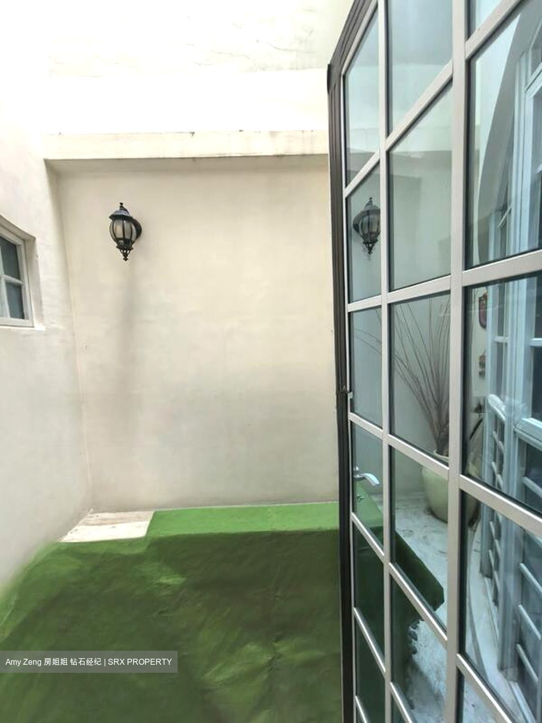 Bedok South Road (D16), Terrace #503486341